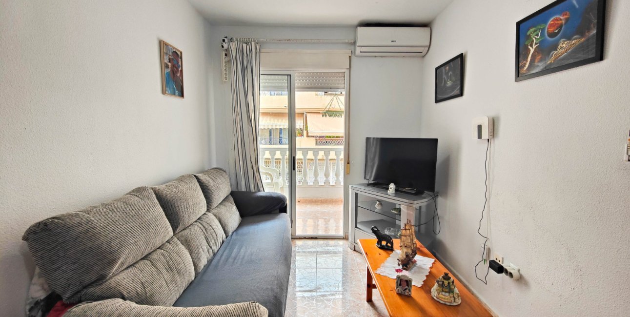 Rynek wtórny - Mieszkanie  -
Torrevieja - Torrevieja - Centre