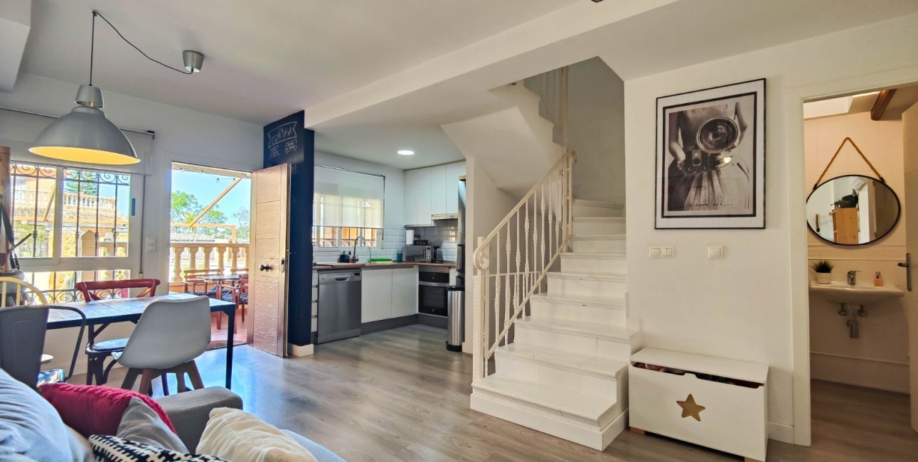 Resale - Townhouse -
Guardamar del Segura - El Eden