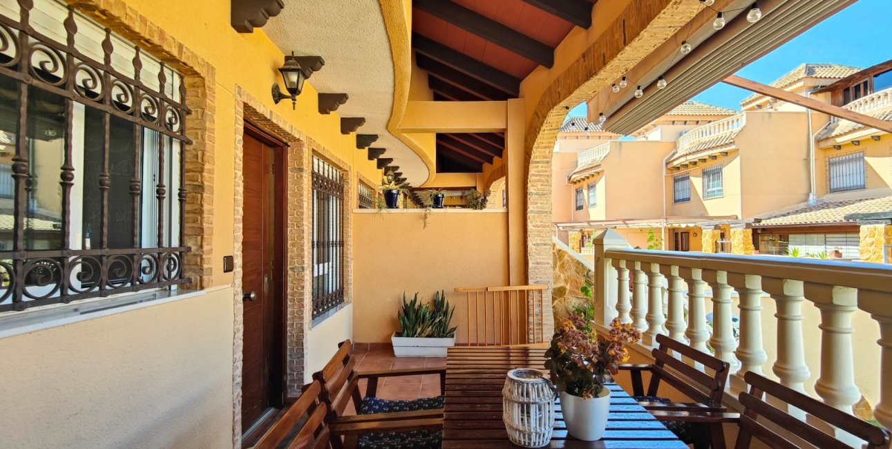 Resale - Townhouse -
Guardamar del Segura - El Eden