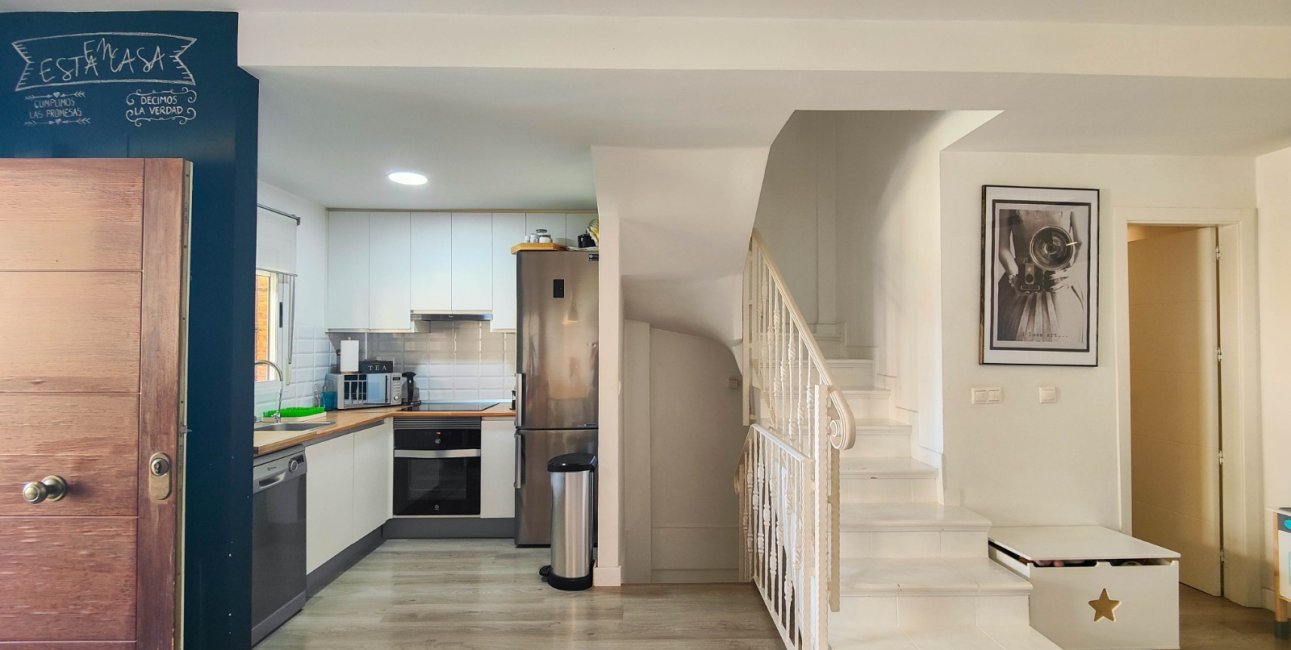Resale - Townhouse -
Guardamar del Segura - El Eden