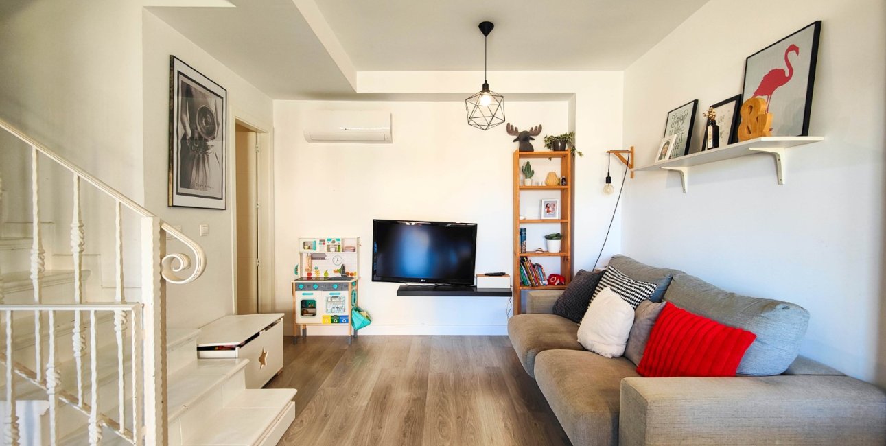 Resale - Townhouse -
Guardamar del Segura - El Eden