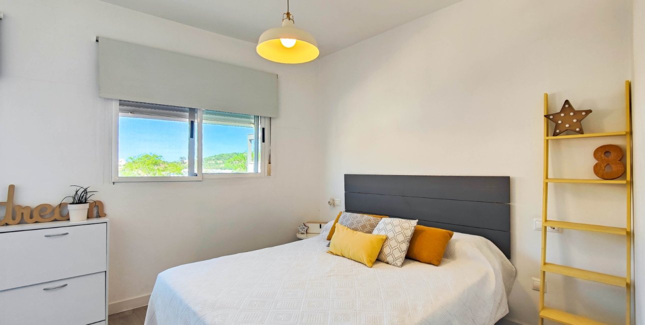 Resale - Townhouse -
Guardamar del Segura - El Eden