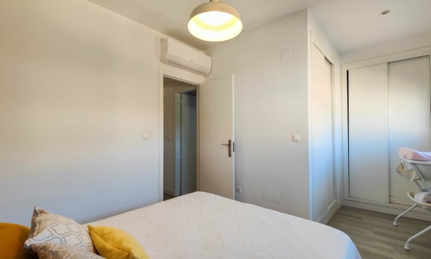 Resale - Townhouse -
Guardamar del Segura - El Eden