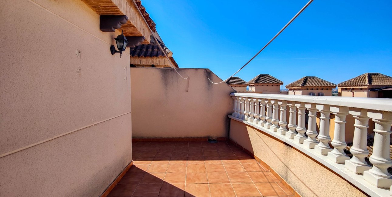 Resale - Townhouse -
Guardamar del Segura - El Eden