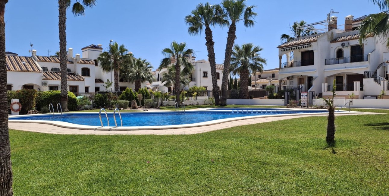 Reventa - Apartament / Duplex -
Orihuela Costa - Villamartín