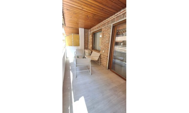 Resale - Apartament / Duplex -
Torrevieja - Playa Acequion