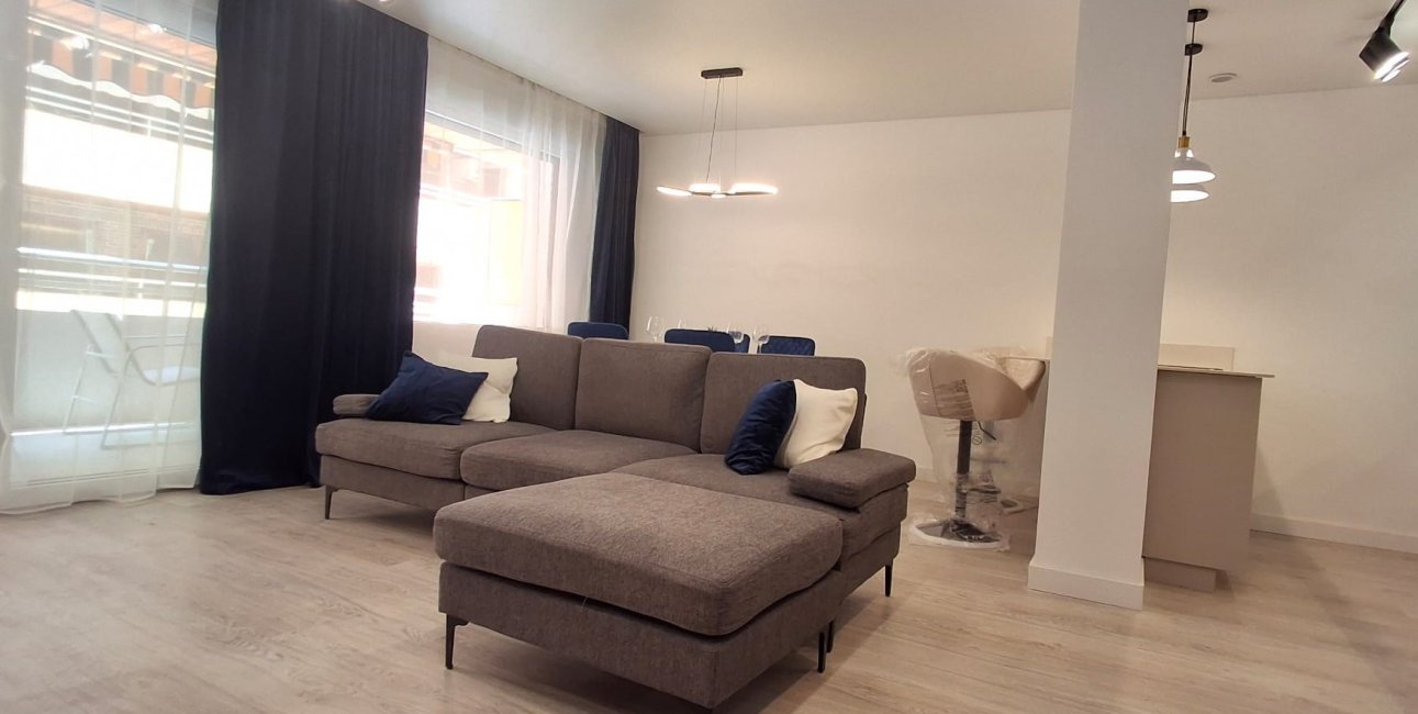 Resale - Apartament / Duplex -
Torrevieja - Playa Acequion