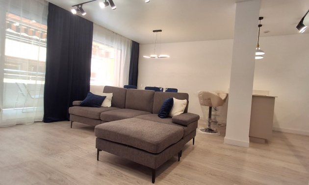Resale - Apartament / Duplex -
Torrevieja - Playa Acequion