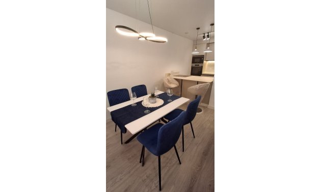 Resale - Apartament / Duplex -
Torrevieja - Playa Acequion