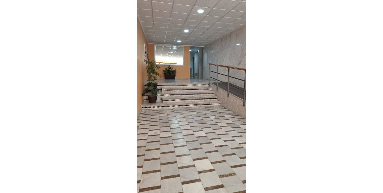 Resale - Apartament / Duplex -
Torrevieja - Playa Acequion