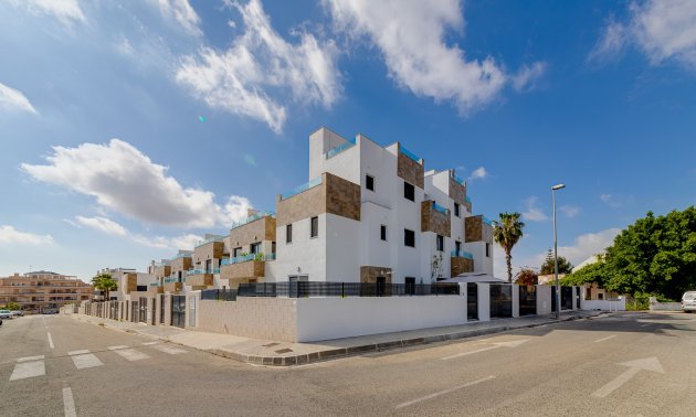 Reventa - Townhouse / Terraced House -
Orihuela Costa - Las Filipinas