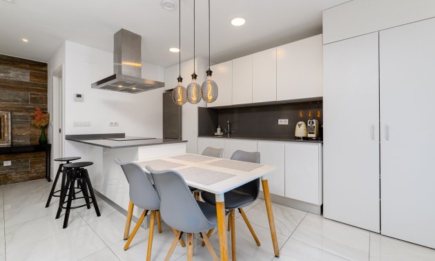 Reventa - Townhouse / Terraced House -
Orihuela Costa - Las Filipinas