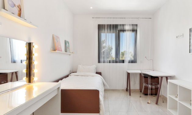 Reventa - Townhouse / Terraced House -
Orihuela Costa - Las Filipinas