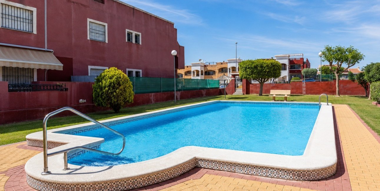 Reventa - Bungalow -
Los Altos - Dream Hills - Dream Hills 2