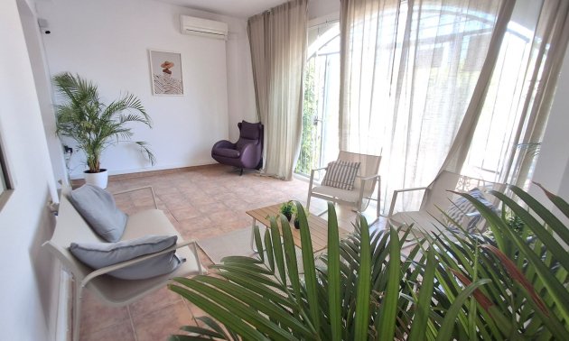 Resale - Townhouse / Terraced House -
Orihuela - Playa Flamenca
