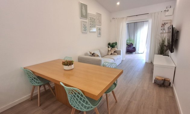 Resale - Townhouse / Terraced House -
Orihuela - Playa Flamenca