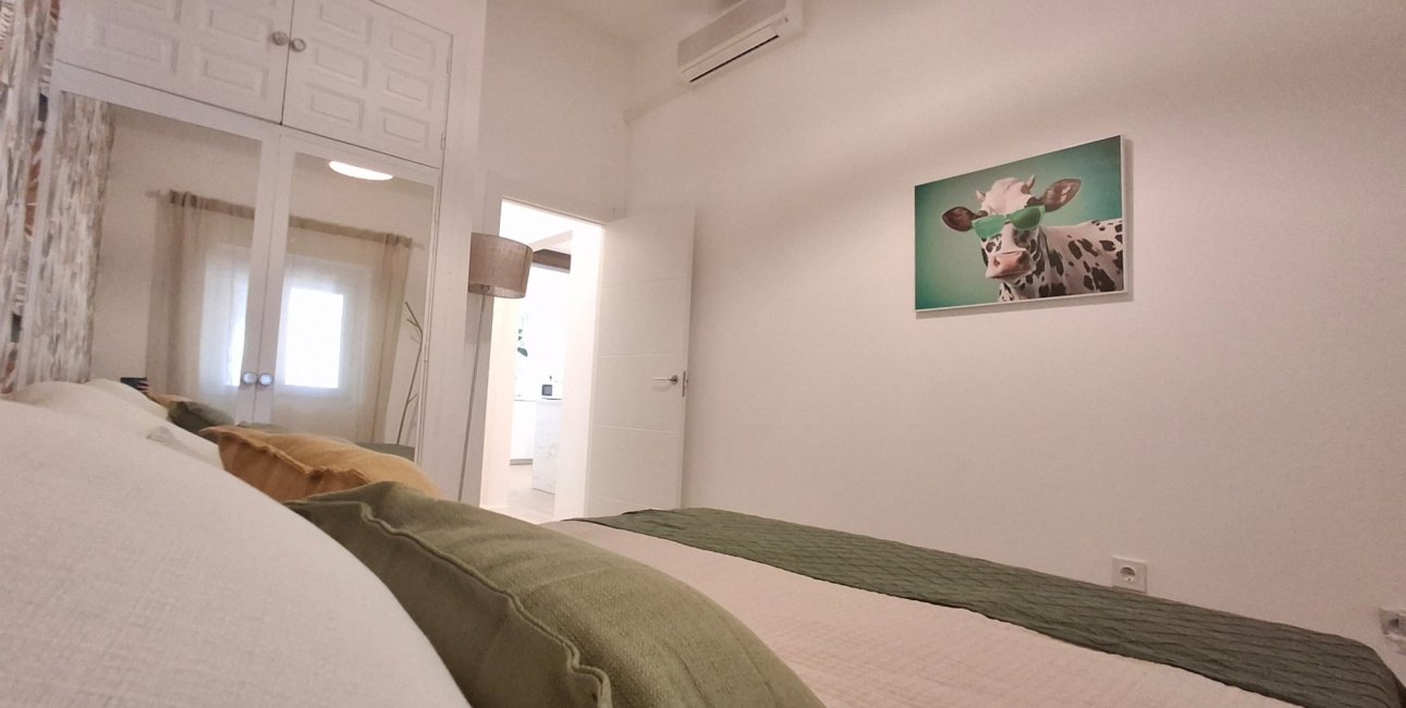 Resale - Townhouse / Terraced House -
Orihuela - Playa Flamenca