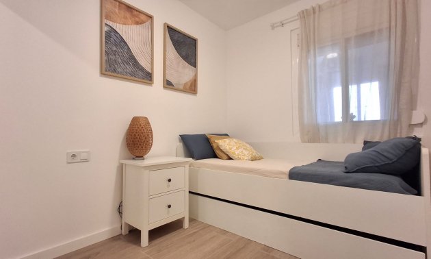Resale - Townhouse / Terraced House -
Orihuela - Playa Flamenca