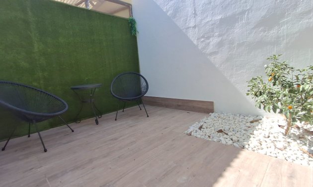 Resale - Townhouse / Terraced House -
Orihuela - Playa Flamenca