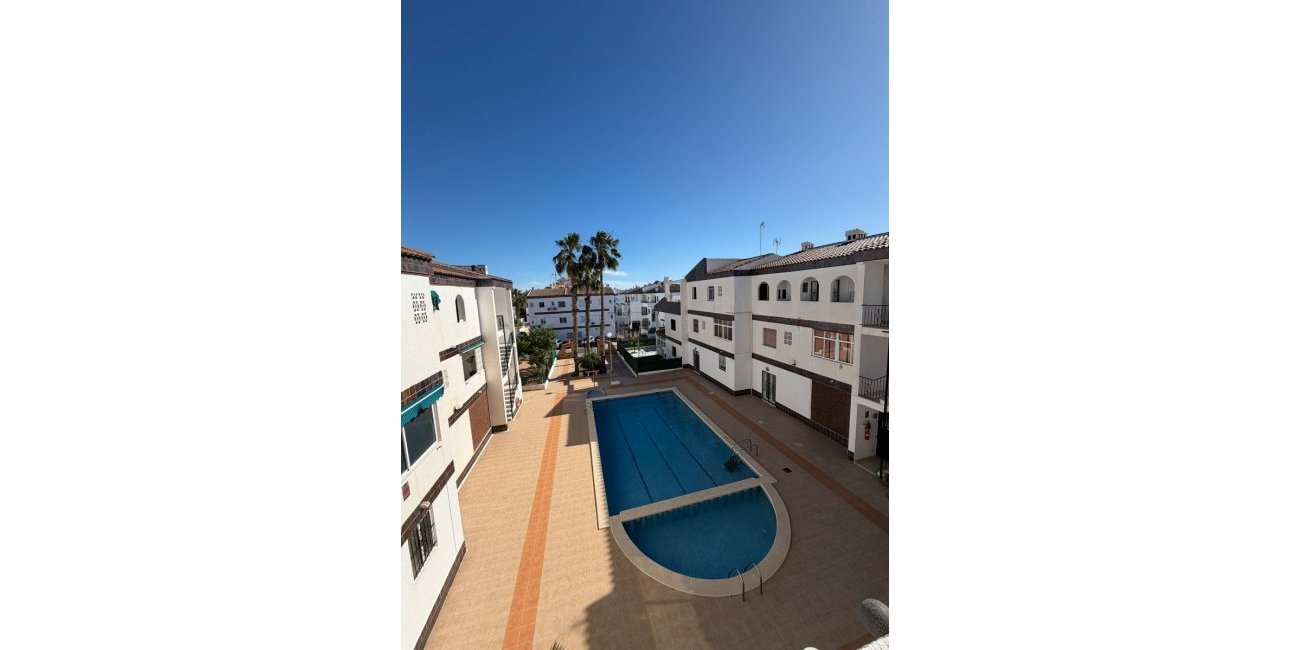 Resale - Apartament / Duplex -
Orihuela Costa - Punta Prima