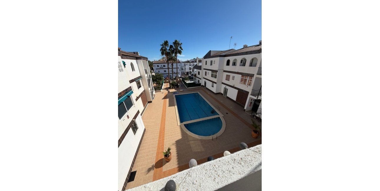 Resale - Apartament / Duplex -
Orihuela Costa - Punta Prima