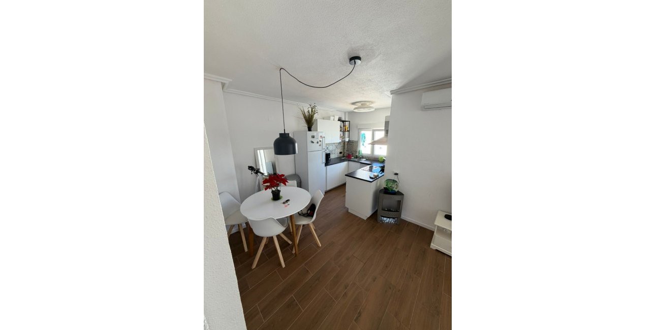 Resale - Apartament / Duplex -
Orihuela Costa - Punta Prima