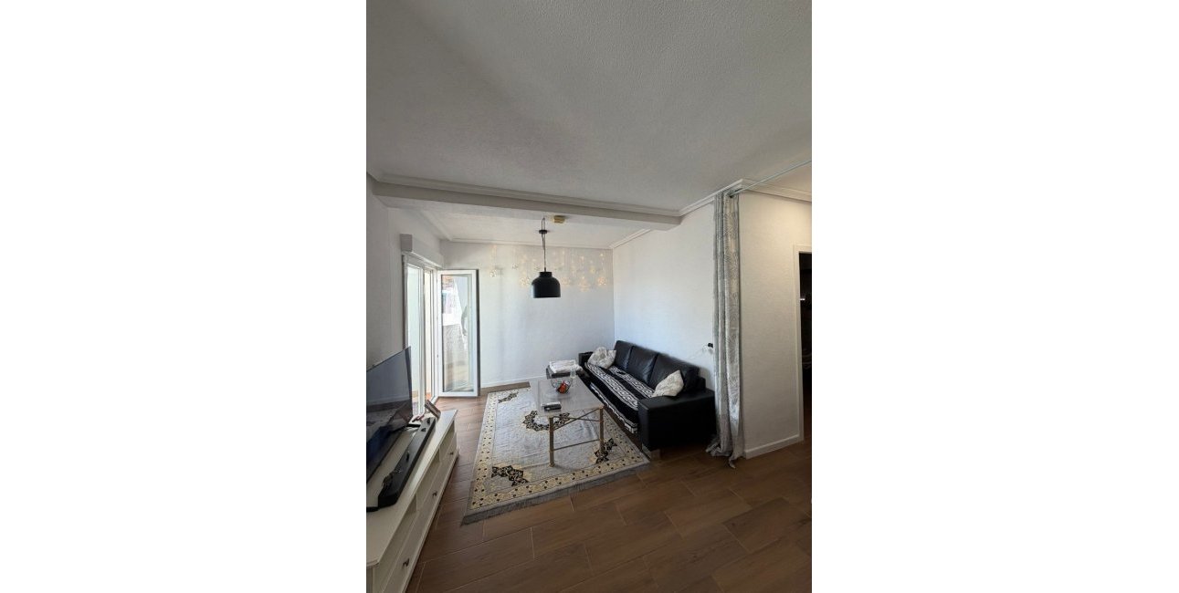 Resale - Apartament / Duplex -
Orihuela Costa - Punta Prima