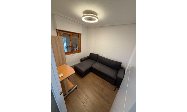 Resale - Apartament / Duplex -
Orihuela Costa - Punta Prima