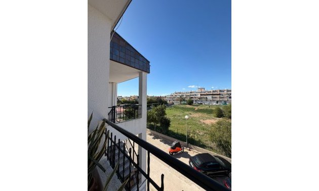 Resale - Apartament / Duplex -
Orihuela Costa - Punta Prima