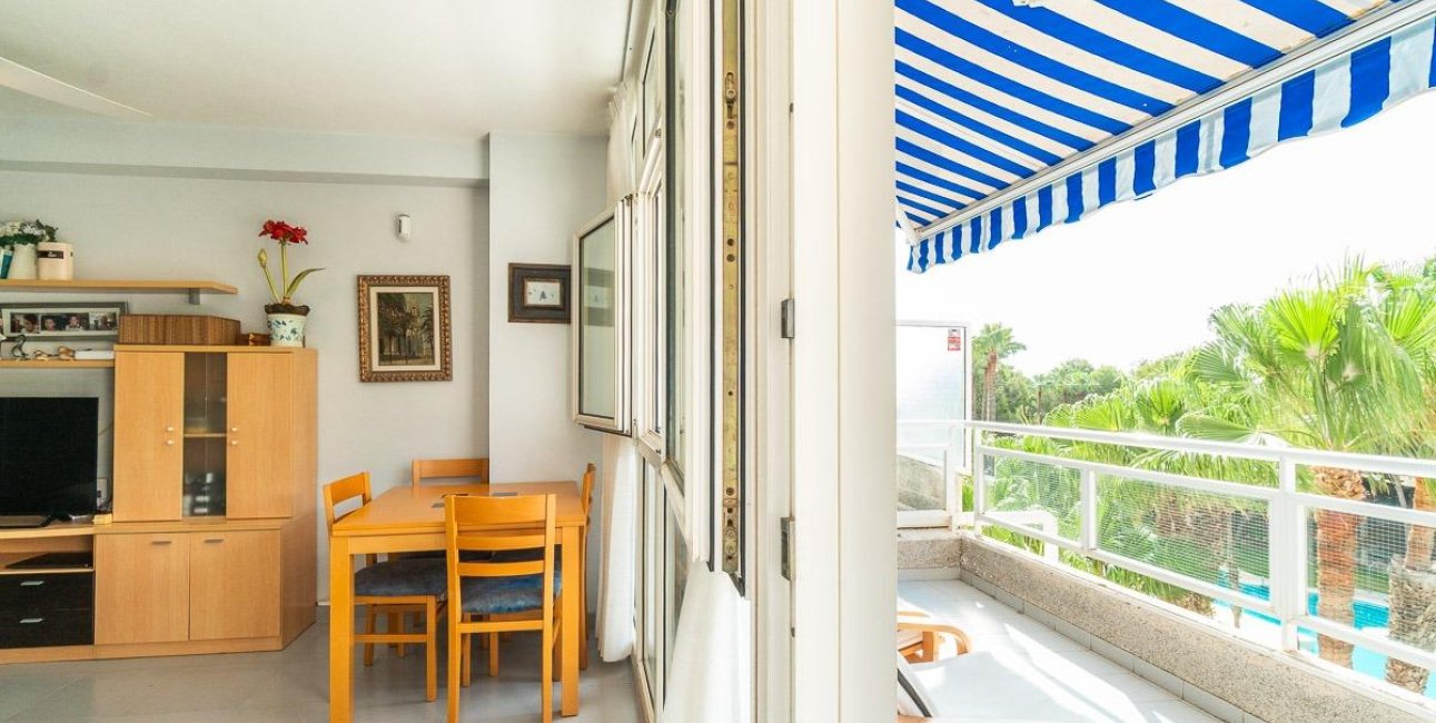 Reventa - Apartamento / piso -
Orihuela Costa - Campoamor