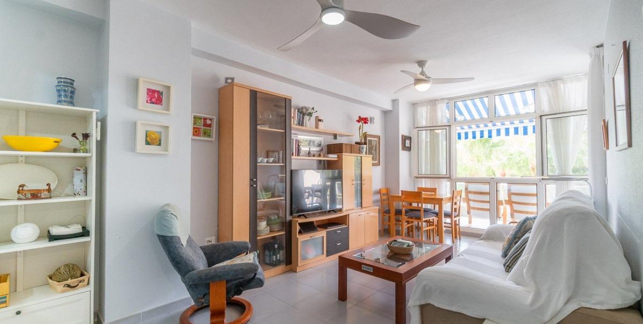 Reventa - Apartamento / piso -
Orihuela Costa - Campoamor