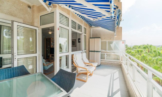 Reventa - Apartamento / piso -
Orihuela Costa - Campoamor