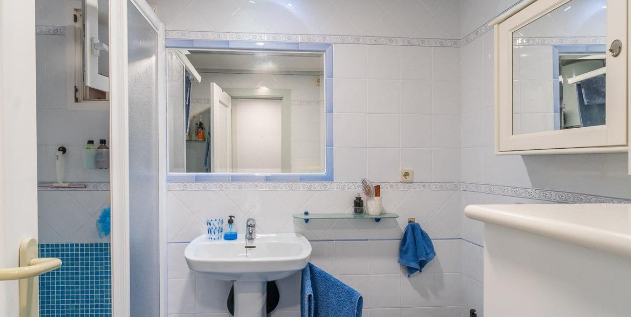 Reventa - Apartamento / piso -
Orihuela Costa - Campoamor