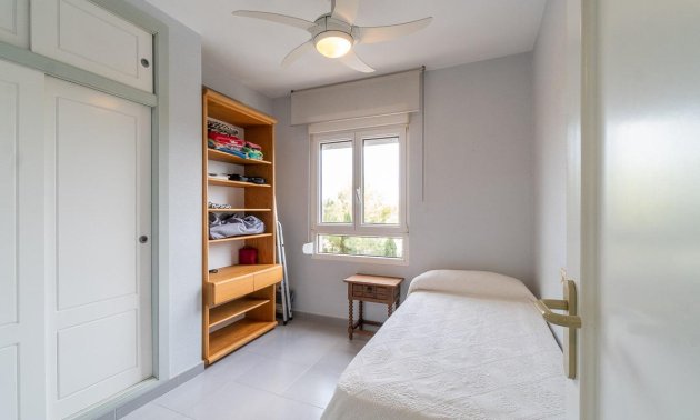 Reventa - Apartamento / piso -
Orihuela Costa - Campoamor