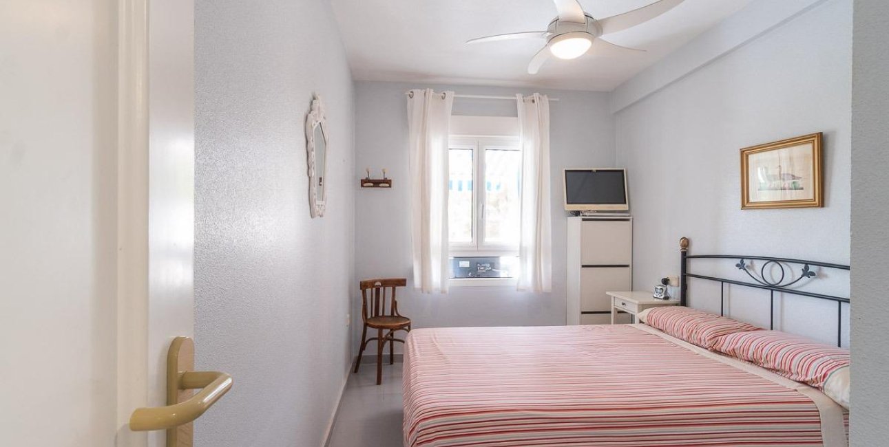 Reventa - Apartamento / piso -
Orihuela Costa - Campoamor