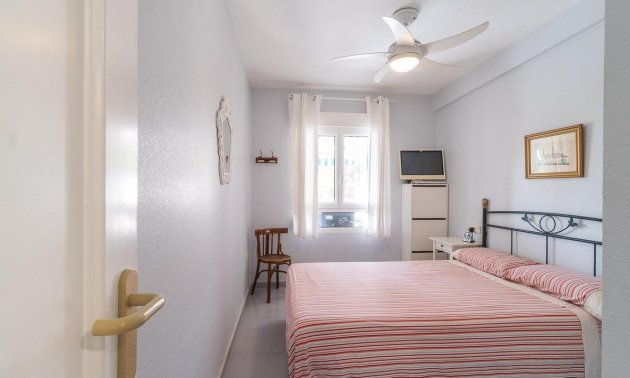 Reventa - Apartamento / piso -
Orihuela Costa - Campoamor