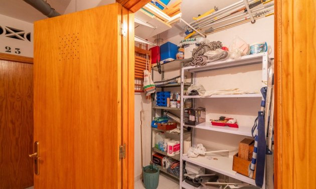 Reventa - Apartamento / piso -
Orihuela Costa - Campoamor