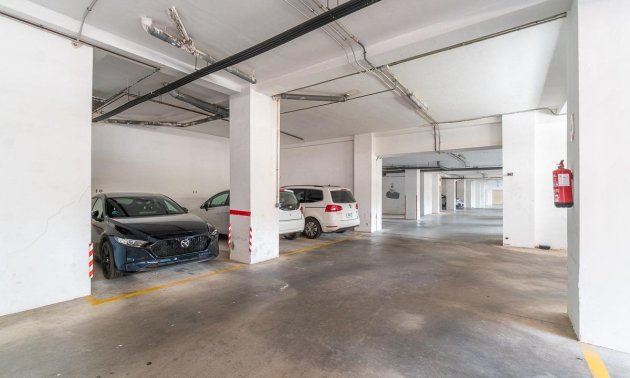 Reventa - Apartamento / piso -
Orihuela Costa - Campoamor