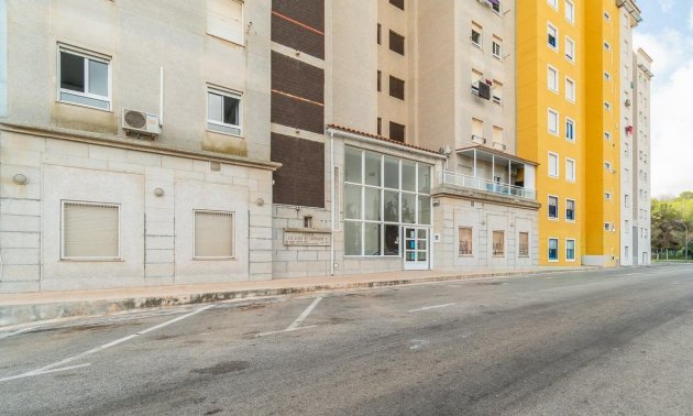 Reventa - Apartamento / piso -
Orihuela Costa - Campoamor