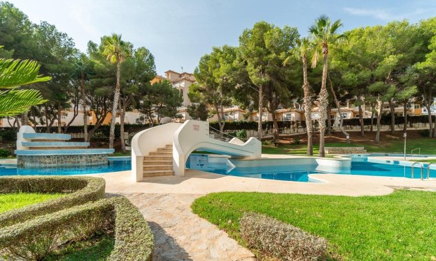 Reventa - Apartamento / piso -
Orihuela Costa - Campoamor
