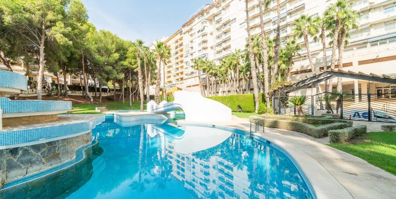 Reventa - Apartamento / piso -
Orihuela Costa - Campoamor