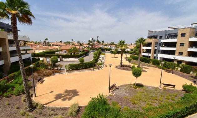 Reventa - Apartamento / piso -
Orihuela Costa - Playa Flamenca