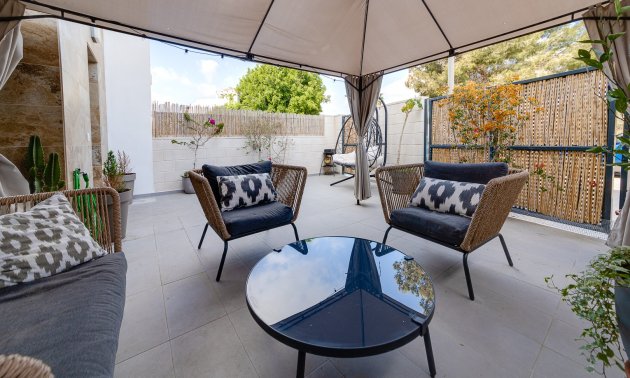 Resale - Townhouse -
Orihuela Costa - Las Filipinas