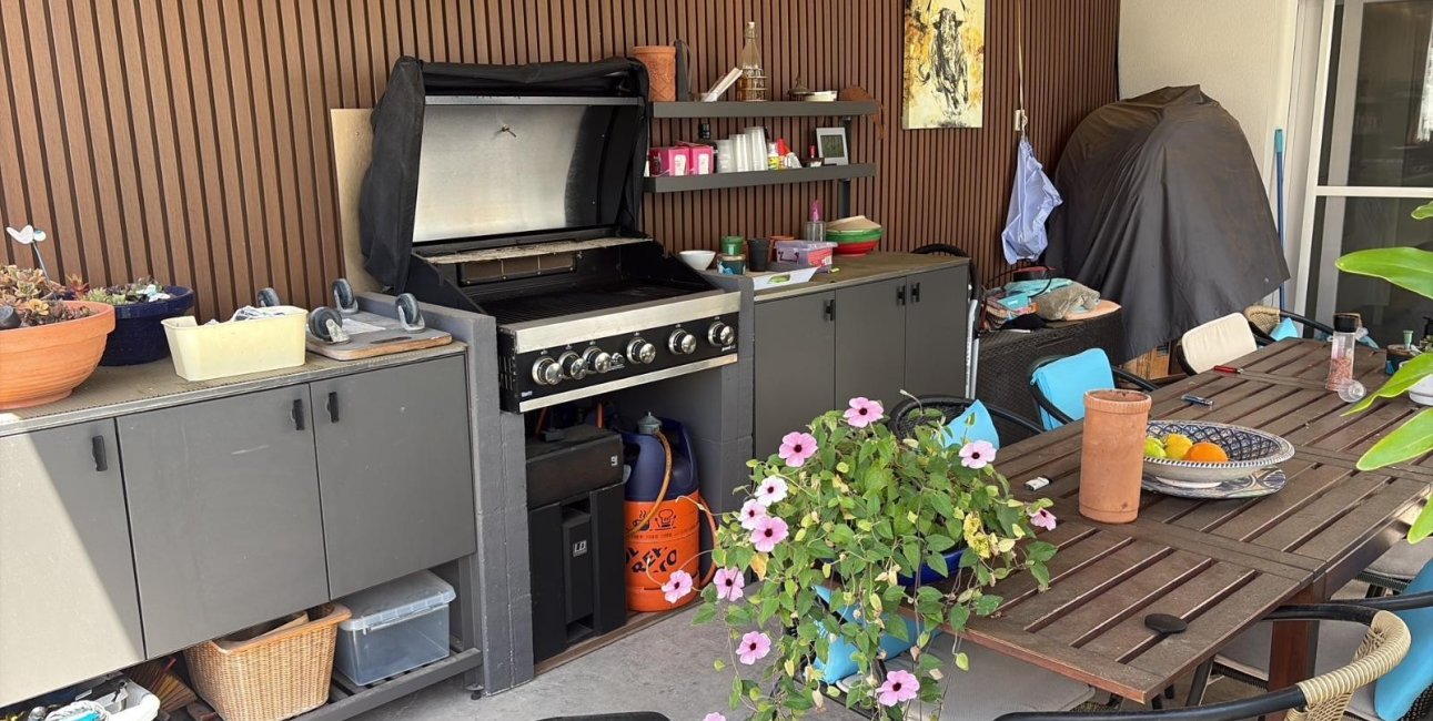 Resale - Villa -
Torrevieja - Torretas