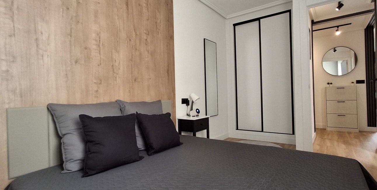 Resale - Apartment / flat -
Torrevieja - Torrevieja - Centre