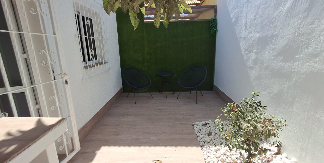 Resale - Townhouse -
Orihuela Costa - Playa Flamenca