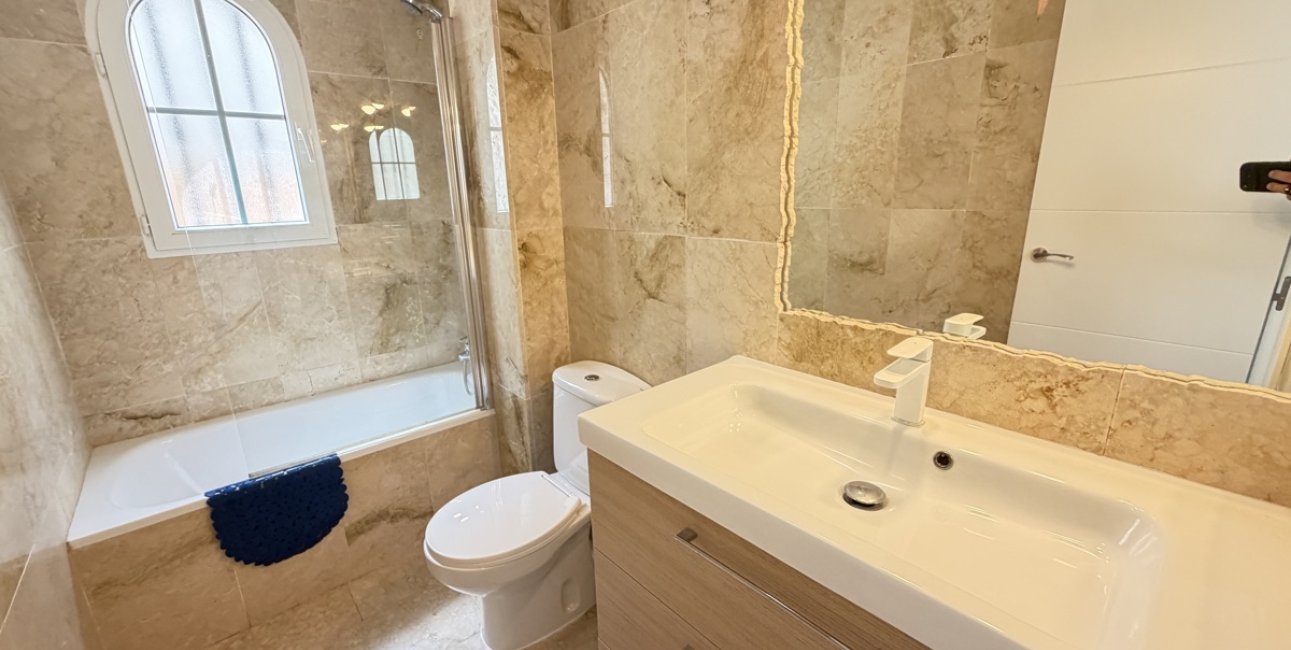 Resale - Apartment / flat -
Orihuela Costa - Las Ramblas