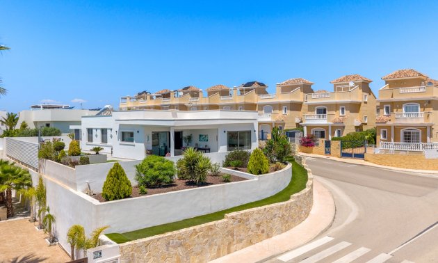 Resale - Villa -
La Marina - La Marina - Urbanization