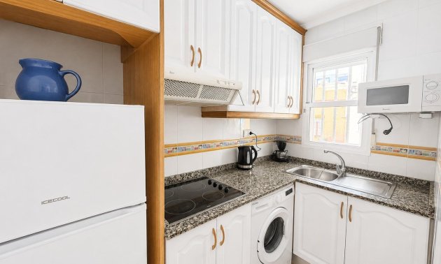 Resale - Apartment / flat -
Torrevieja - Playa del Cura