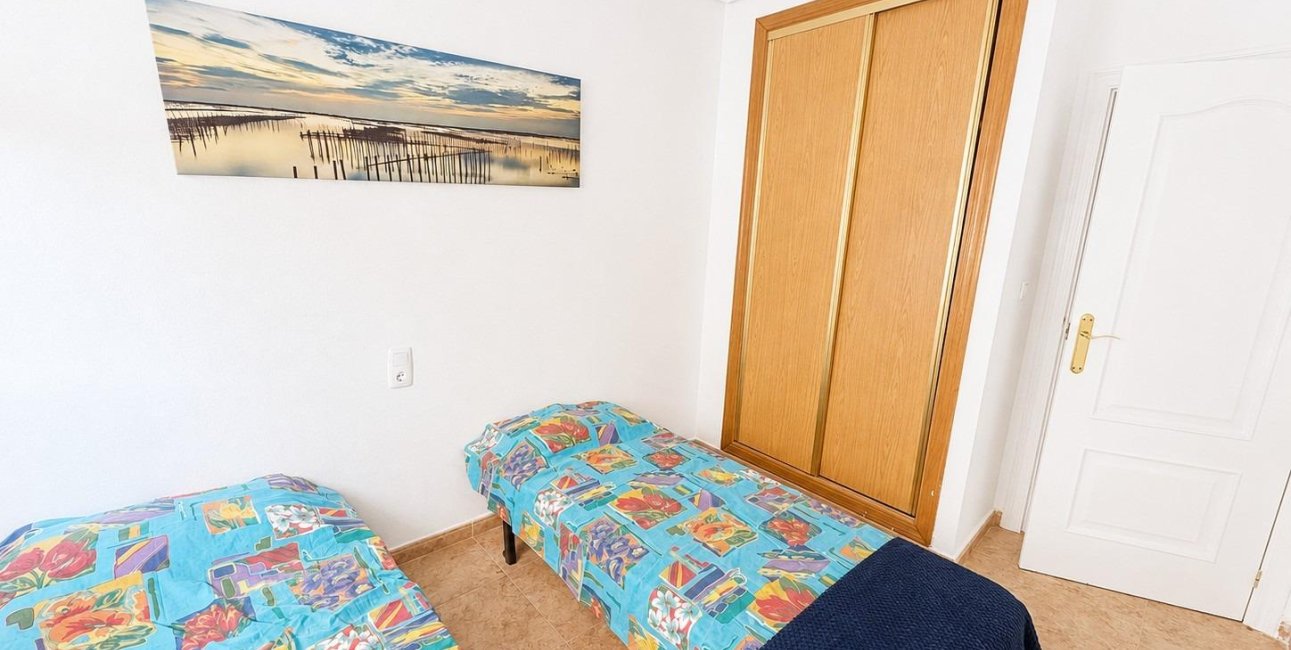 Resale - Apartment / flat -
Torrevieja - Playa del Cura